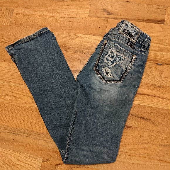 So good I had to share! Check out all the items I'm loving on <a href="/Poshmarkapp/">Poshmark</a> from <a href="/Guitanaa/">gui gui</a> #poshmark #fashion #style #shopmycloset #prana #birkenstockfootprints #missme: posh.mk/2EIzX7qJvBb