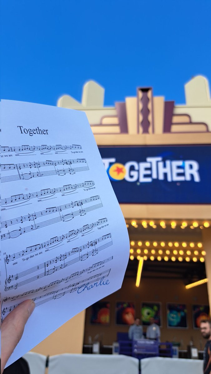 MiMundoDisney's tweet photo. Ya he visto TOGETHER 🥳 el nuevo show de Pixar en @DisneylandParis ! 

Además he tenido la suerte de conseguir la partitura de Charlie y la tarjeta de colección 🤗

Su single es súper pegadizo y mis escenas favoritas han sido Monstruos S.A. y Coco 🎶 https://t.co/1rWLVVEVnB