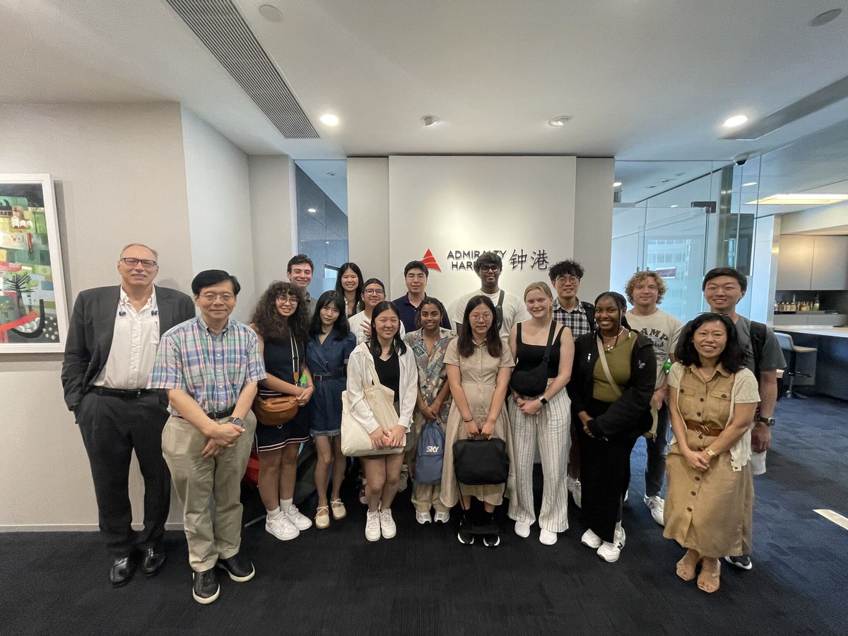 CenterContempChina tweet media