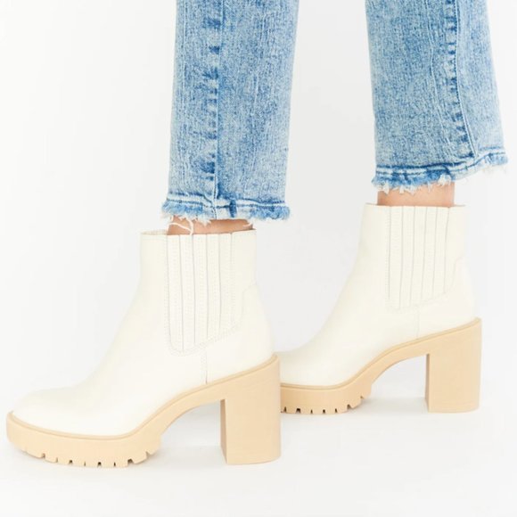 Lydia_McD's tweet photo. So good I had to share! Check out all the items I'm loving on @Poshmarkapp #poshmark #fashion #style #shopmycloset #dolcevita #underarmour: https://t.co/na9wAjP9YB https://t.co/9HnCKBMXBI