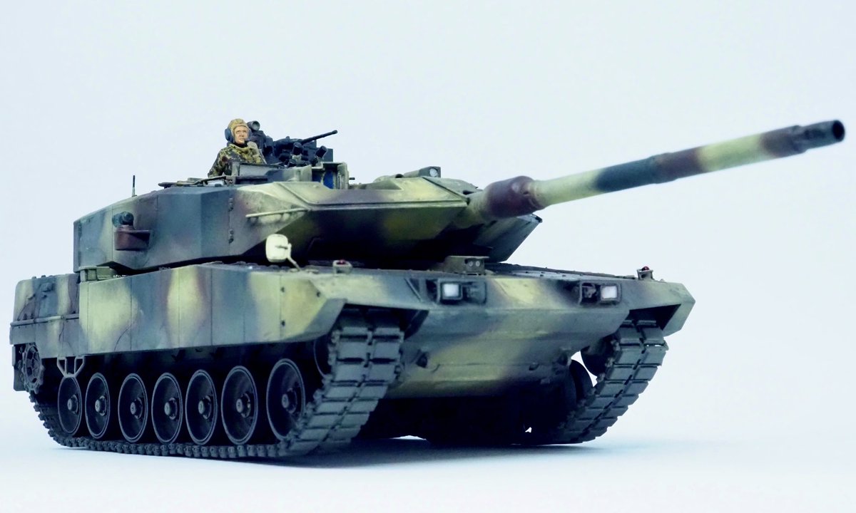 FuwakuT's tweet image. レオパルド2A7+完成。
ずっと中途半端にしてたから、何とかしなきゃと思ってましたが、ようやく。
レオパルドはメルカバと同じで、シリーズでいろいろ作りたいですね。
ウクライナ仕様も作ってみたいなぁ。

#プラモデル
#レオパルド 
#MENGMODEL