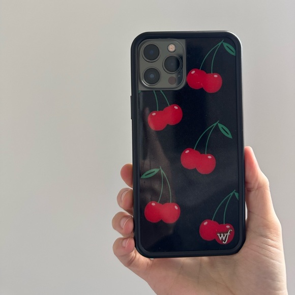 So good I had to share! Check out all the items I'm loving on <a href="/Poshmarkapp/">Poshmark</a> from @I_Love_You_Posh #poshmark #fashion #style #shopmycloset #amur #juicycouture #apple: posh.mk/GILaYXvJvBb