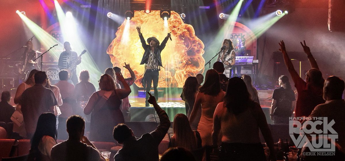 Rock_Vault's tweet photo. We love your energy!
#raidingtherockvault #rockvault #lasvegasstrip #hardrockcafe #vegasbound #vegasbaby #traviscormier https://t.co/CTzXTdJef6