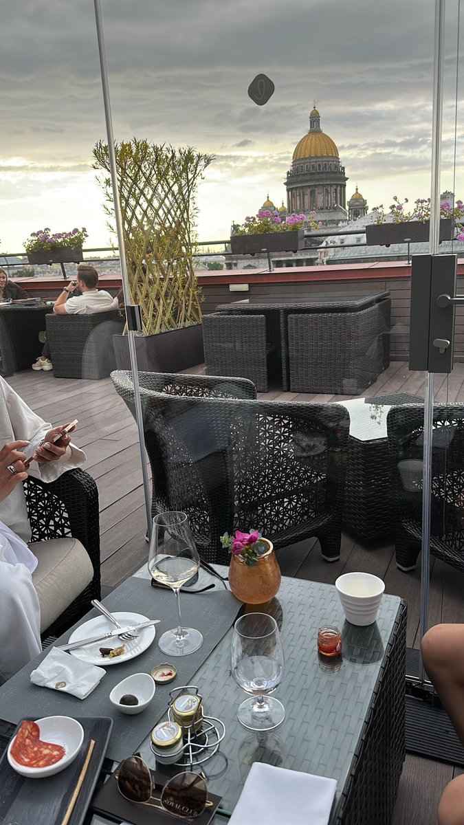 dimaximov's tweet photo. I'm at Lotte Hotel in Saint Petersburg https://t.co/prFIw7itb3 https://t.co/Wn8cUnjmse