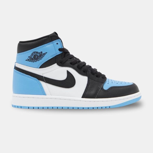 snkrempire's tweet image. ✅Checkout our Release Calendar for Store &amp;amp; Raffle Lists:

Air Jordan 1 High OG “UNC Toe”
➡️ bit.ly/3NUUnRM

Nike Mac Attack “Red Crush”
➡️ bit.ly/3NU3SRi

All Releases
➡️ bit.ly/3QDrc6M 

#nike #jordan1 #macattack