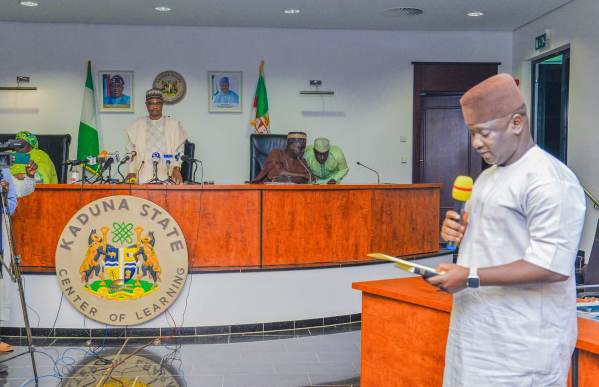 KCTA_KD's tweet photo. The Kaduna Capital Territory Authority is proud to announce the swearing-in ceremony of Samuel Aruwan as the Administrator/Commissioner of KCTA. https://t.co/si5lMMWRNm