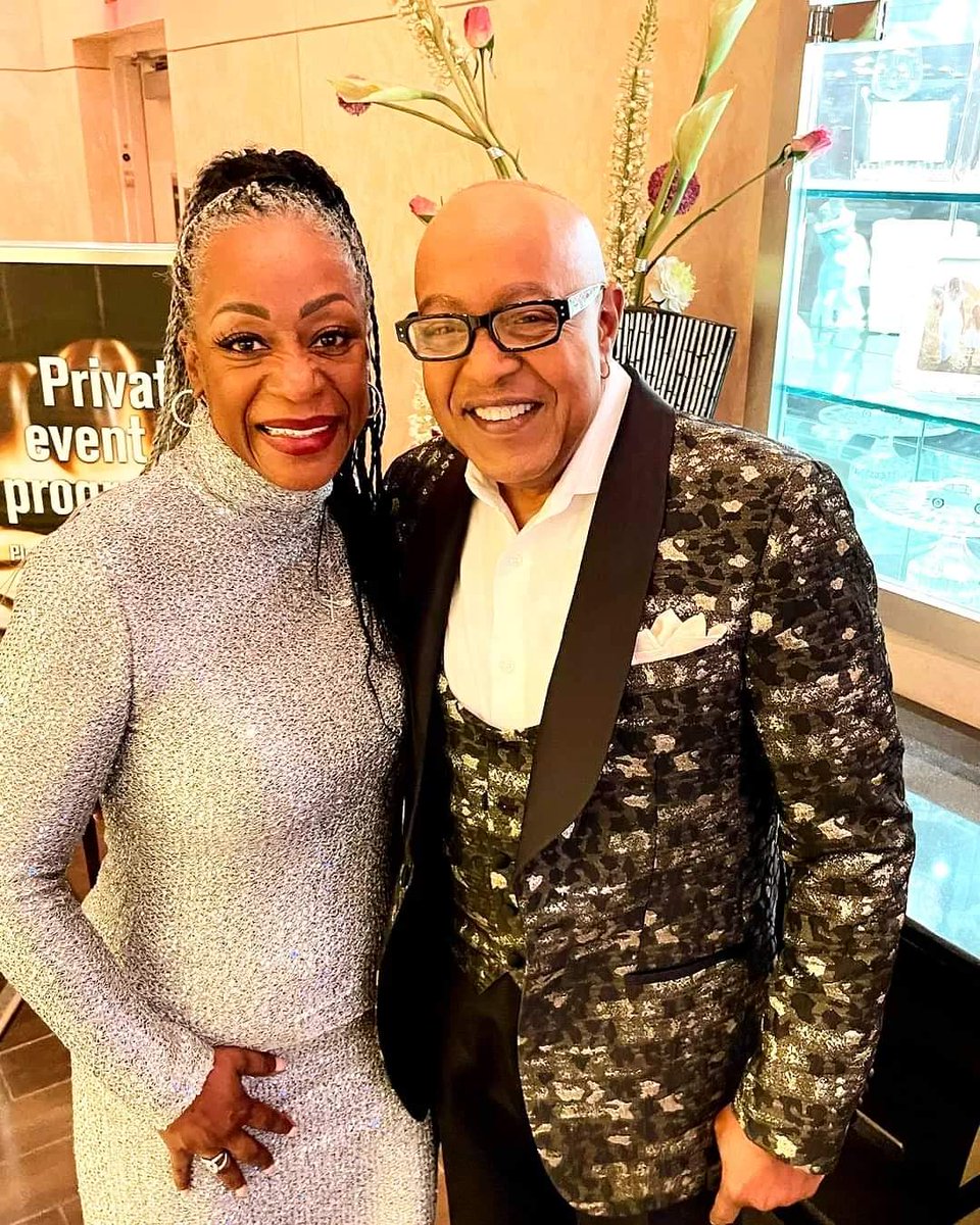 AquilMizan's tweet photo. Happy 60th Birth Anniversary to #vocalist #ReginaBelle who's with #PeaboBryson !
#vocalists #rnbsinger #gospel #rnbsingers #singer #regina #peabo #grownfolksmusic #oldschool #rnb #vocalistsofinstagram #grownfolkmusic #oldschoolrnb #80s #grownfolksmusic #80smusic #80srnb #singers https://t.co/K2eeIvYFqt