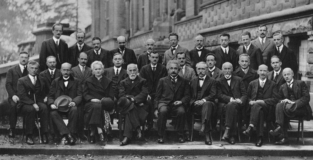 mlayten's tweet photo. @a_musingcat Choosing your room carefully definitely helps.  There is a famous photo of 17 future nobel laureates out of 29 individuals.  Who you associate with, resources available, networks, etc help great minds become great people.   But no person works in a vacumm

https://t.co/BzpkISaByv https://t.co/YTZ8biHU8u