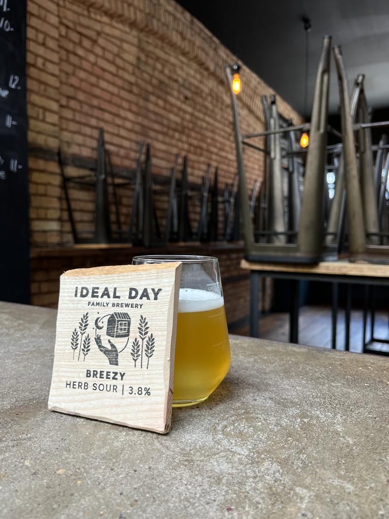 First sour from <a href="/idealdaybrewery/">Ideal Day Family Brewery</a>, and it's just as amazing as we were expecting.
Pouring right now!