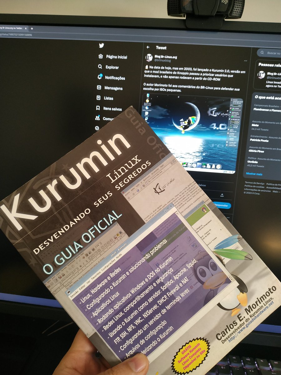 rodrigobalero's tweet photo. @brlinuxblog Uma das primeiras que usei, gostava muito do Kurumin e era mega fã da lenda Morimoto.

ps: tenho o livro o livro que o tux usa no wallpaper até hoje! https://t.co/VsfX9rJMH0