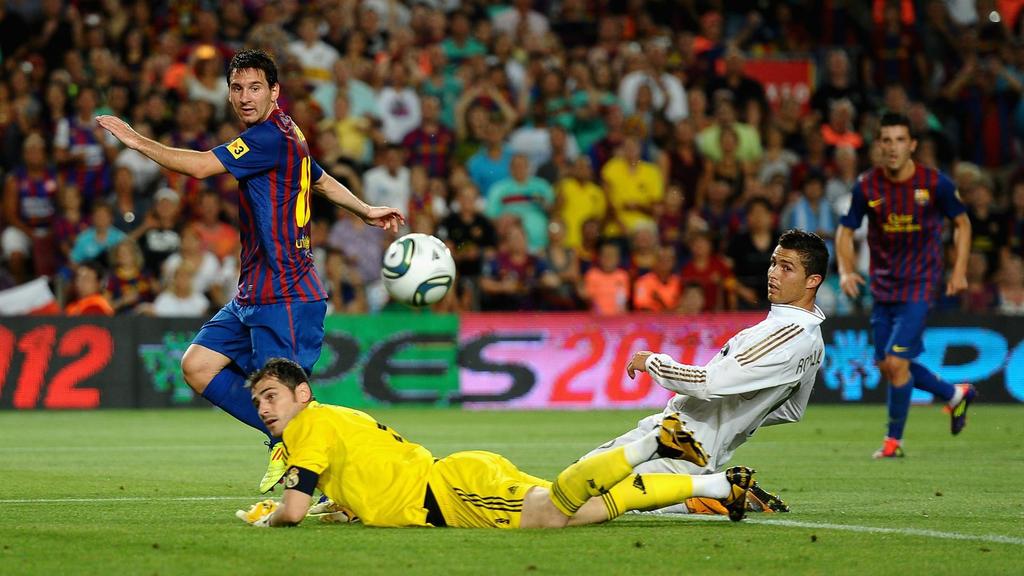 Lionel Messi humillando a jugadores de talla Mundial

Un Hilo 🧵