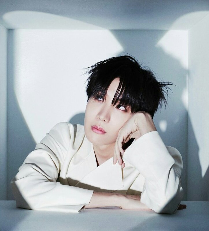 chokooretas's tweet photo. soy:
○ gay
○ bisexual
○ hetero
● una persona enamorada de jung hoseok https://t.co/hmxowYNxrV