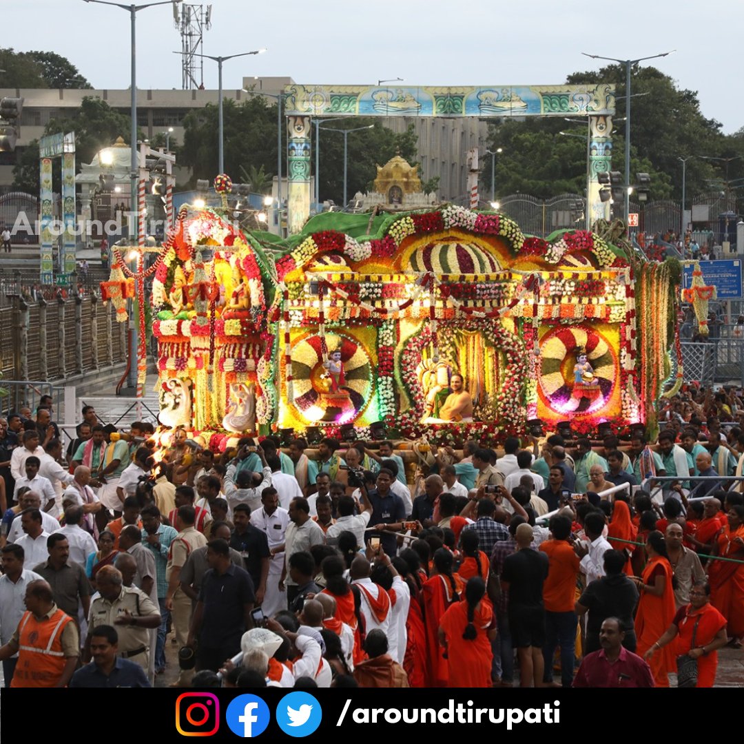 AroundTirupati's tweet photo. శోభాయమానంగా పుష్పపల్లకీ సేవ

@AroundTirupati
#Tirupati #tirumala #aroundtirupati #TTD https://t.co/WVo8QXwcRt