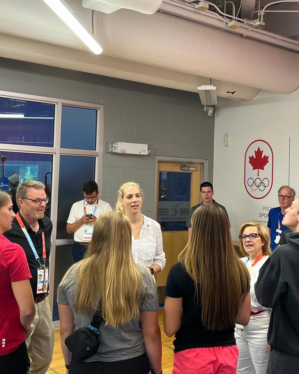 Merci à la Ministre des Sports, l’honorable Pascale St-Onge et à Lena Metlege Diab, la Députée de Halifax-Ouest, N-É, qui ont rendu visite avec des athlètes de ICS Atlantique pendant JAAN🎉