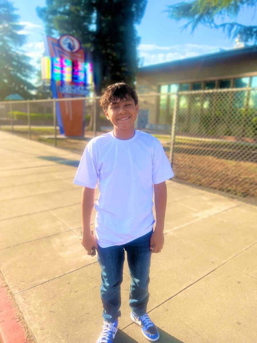 prettyage_91's tweet image. My handsome boy is off to summer bridge school at his high school. #DPHS 🧡💙😩🥹