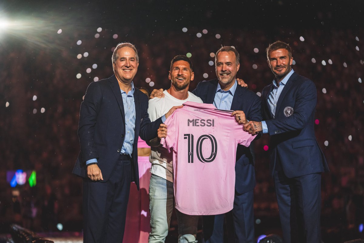 InterMiamiCF's tweet photo. Wishing our Co-Owner Jose Mas, a very Happy Birthday! 💗🖤 https://t.co/wUmnOySF57