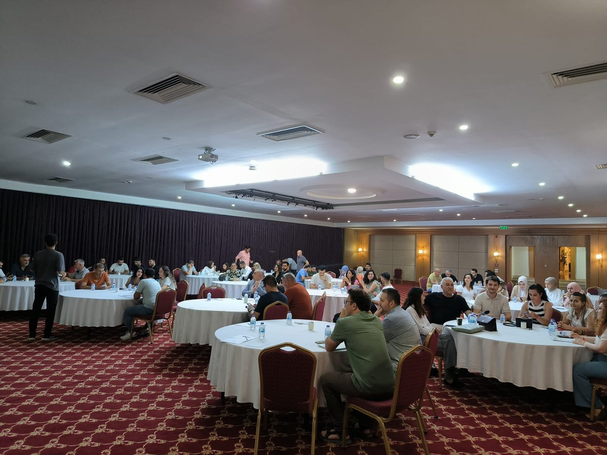 Genel Müdürlüğümüz ve <a href="/SaveChildrenTR/">Save the Children Türkiye</a> işbirliğiyle düzenlenen SED hizmetine yönelik “Çocuk Koruma İçin Nakit Desteği Programı” 17-21 Temmuz 2023 tarihleri arasında Adıyaman ve Hatay illerinde görevli 60 personelin katılımıyla Antalya'da gerçekleşecek.

<a href="/tcailesosyal/">T.C. Aile ve Sosyal Hizmetler Bakanlığı</a>  
 <a href="/Mahi_Nur/">Mahi_Nur</a>