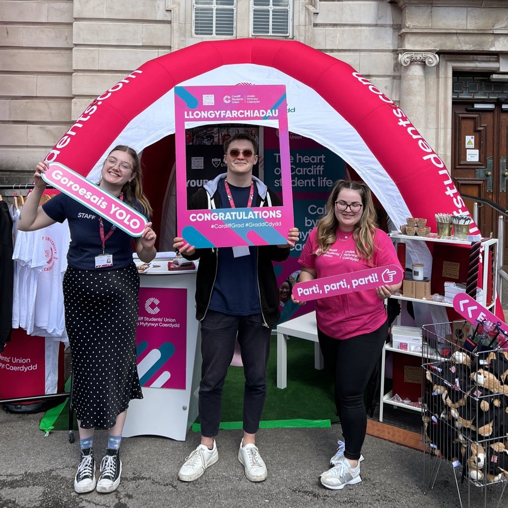 cardiffstudents's tweet image. Find us at Main Building and the CSL all week!

#CardiffGrad