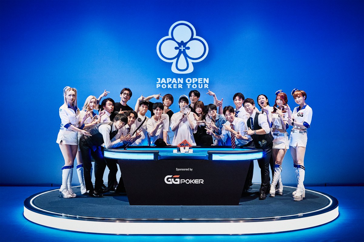 japanopenpoker's tweet photo. 【NLH Main Event】

ヘッズアップの3時間を超えるシーソーゲームを戦い、1000人の参加者の中から頂点に輝いたのは

ぁぁぁふぃす様です。🏆
「参加者の中で明らかに1番強いのは僕なんで、勝ちます。」
という力強いコメントが彼の自信に満ちたプレーを表していました‼️ 

ランナーアップはZIN様🥈
多くの仲間の声援を背に戦いましたが、惜しくもランナーアップとなりました。

#JOPT