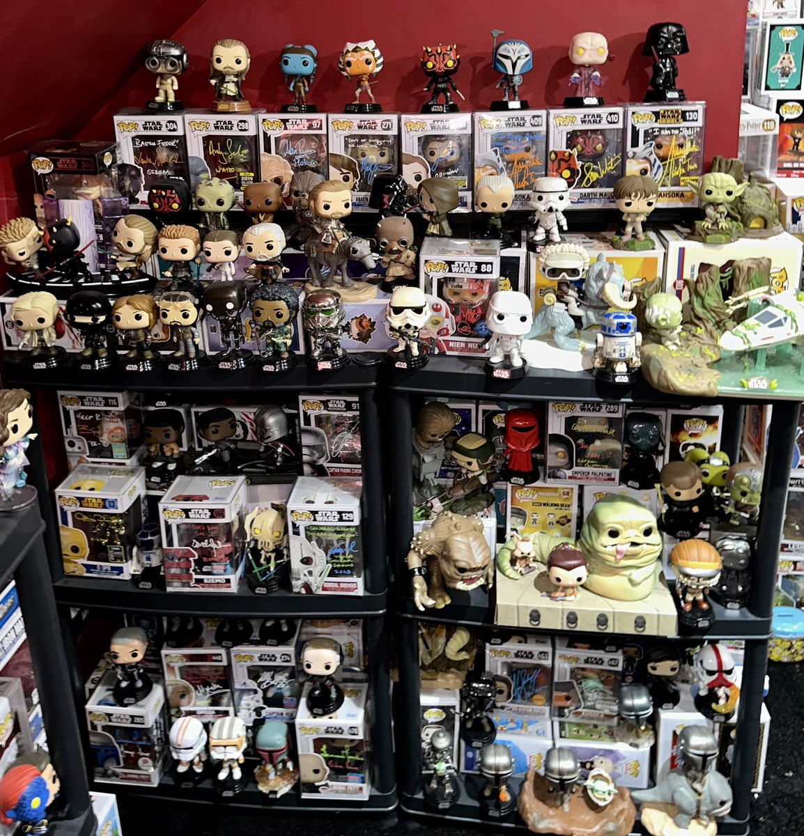 TheJasonT98's tweet photo. @StarWarsSession I’m no sure what they’re called but they’re from Argos haha https://t.co/wjW8lmbSr3
