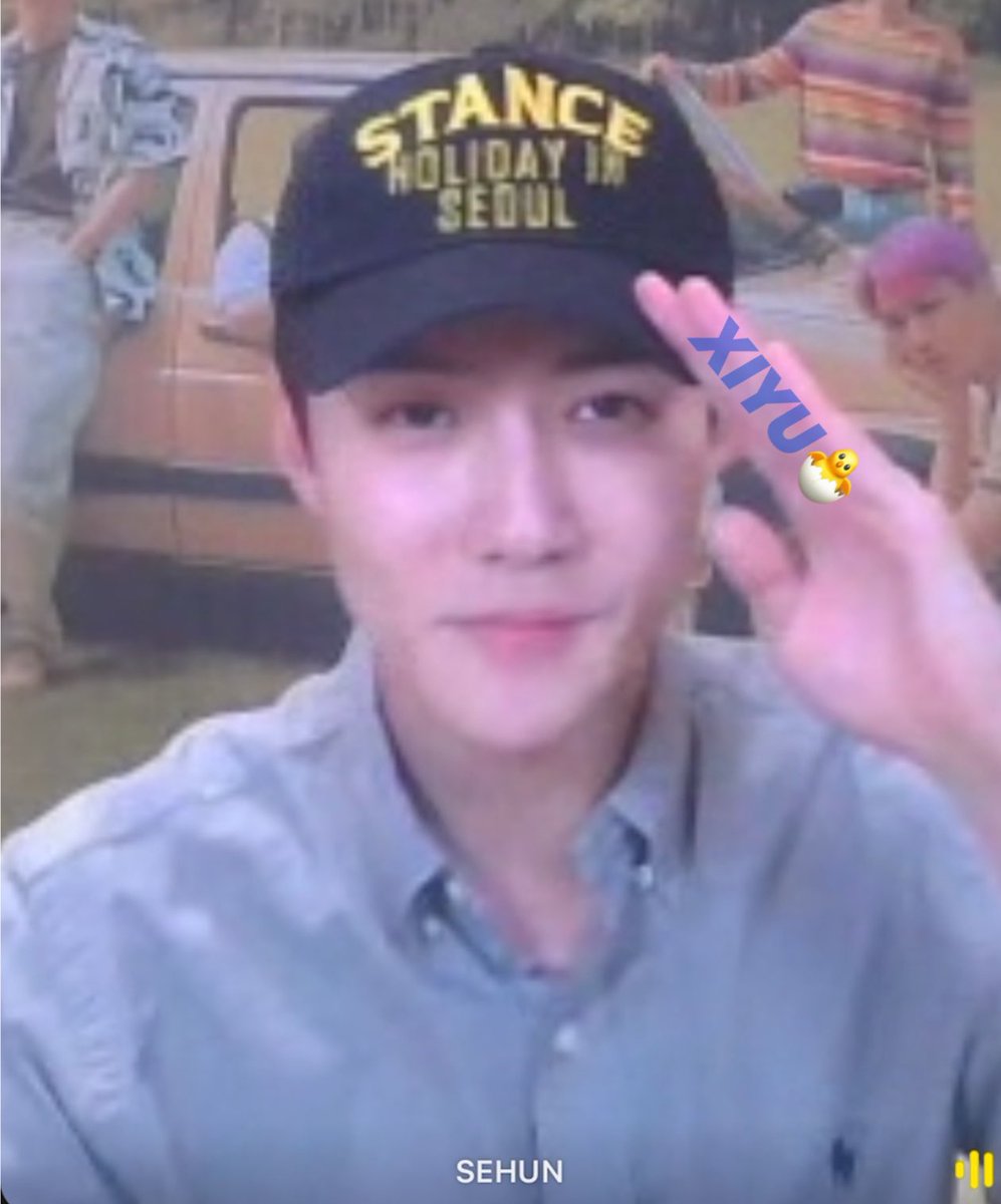 xunhuas's tweet photo. Sehun during a video call today‼️😭✨ https://t.co/UaTUlAnA4A