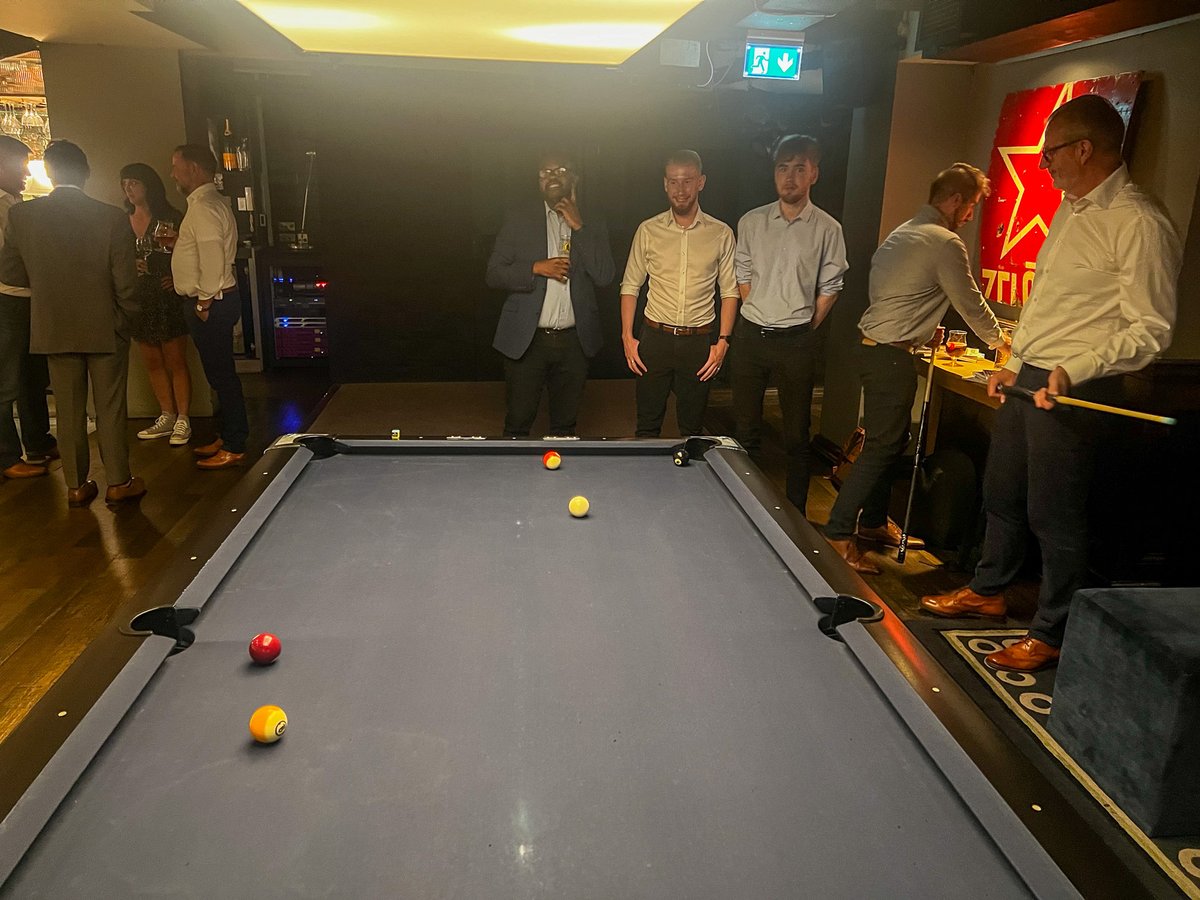 SmartTaskingCom's tweet photo. Our Optimisers met for a business update and social catch-up at Eight Club Bank. Exciting news: we unveiled a new toolset to enhance client PMOs. Our smart/hands team delivered excellent experts to more clients. Great gathering to share news and views! 
#optimisers #smarttasking https://t.co/zvv6Vmb6GK