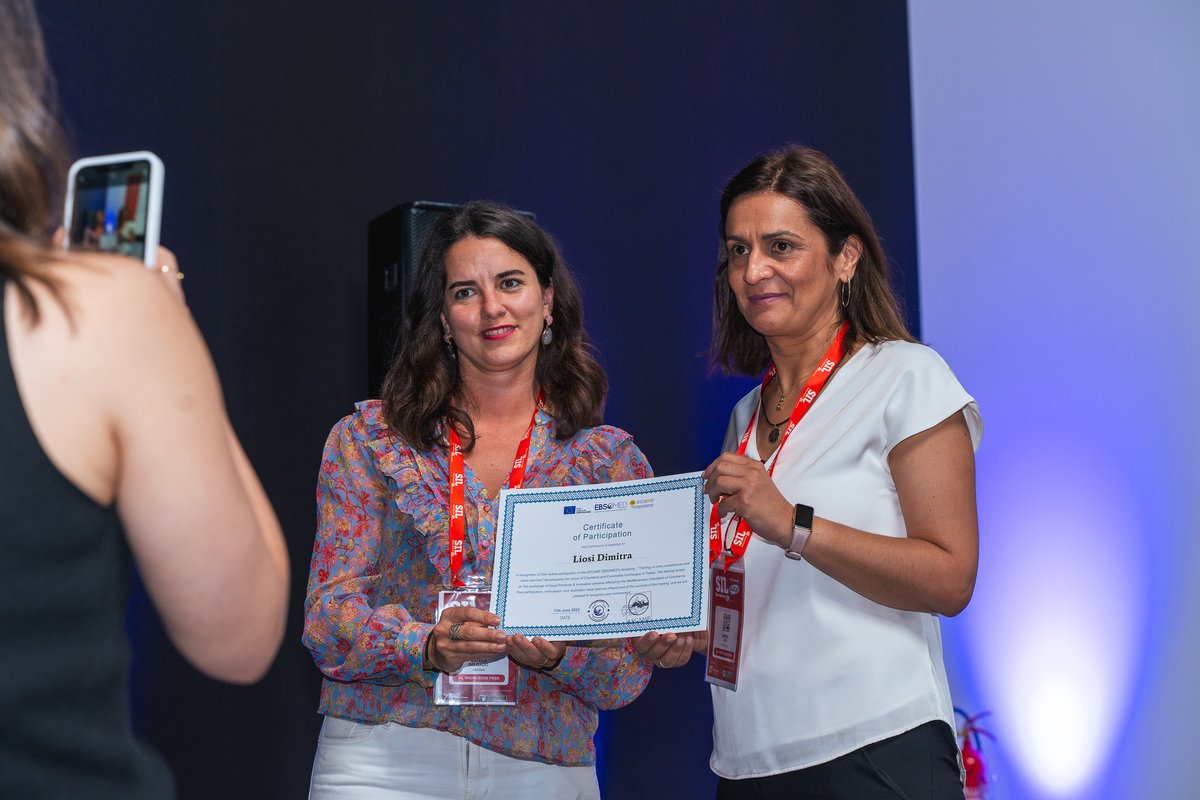 ascameorg's tweet photo. The ASCAME Community Week #ACW23 in images. Days 3 & 4: #MedaLogistics in @SILBarcelona.
How do we turn the Mediterranean into a hub for...?
🌿sustainable trade
💡digitalisation
🤝efficient logistics
We got together over 40 experts to enlighten us with their solutions. https://t.co/yKAvegpxTs