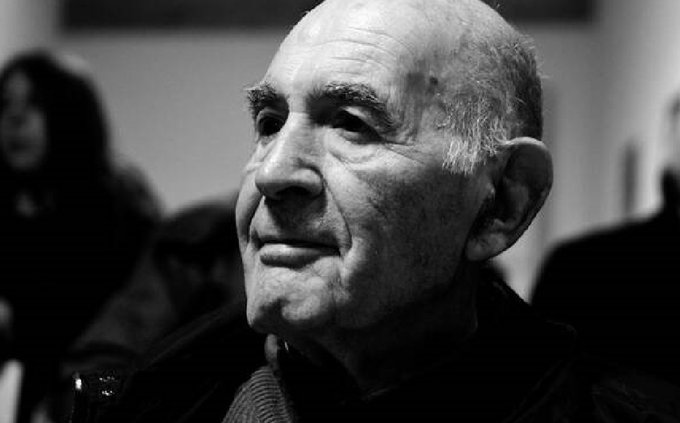 Antonio79B's tweet photo. "Quando mi chiedono "Lei è un sopravvissuto?" Rispondo di sí, ma in realtà sono ancora lí, ad Auschwitz, non sono mai uscito di lí; come posso dimenticare quello che ho visto?".

#Auguri di #BuonCompleanno a #SamiModiano, testimone della #Shoah, nato oggi nel 1930.

#18luglio. https://t.co/RNHYl53y9W