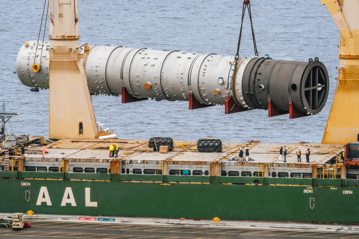 AAL Shipping tweet media
