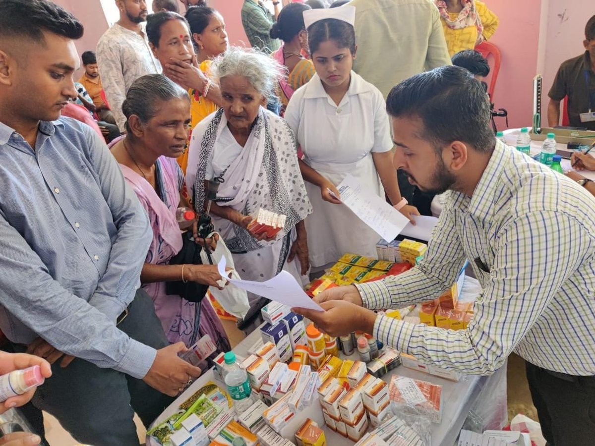 TSayantans's tweet photo. Successful Mega Super Speciality Health Camp ! 

#thousandsayantans
#lifeinbarakvalleymatters

@himantabiswa @CMOfficeAssam @MoHFW_INDIA @silcharliveIN https://t.co/9RZEcj3x6C