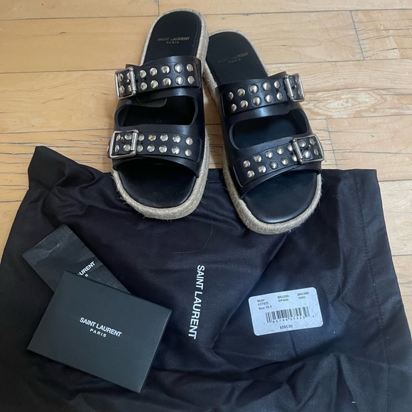 Cristale82's tweet photo. So good I had to share! Check out all the items I'm loving on @Poshmarkapp #poshmark #fashion #style #shopmycloset #yvessaintlaurent #freepeople #tinibikini: https://t.co/LOvsav2pac https://t.co/vwjjSPFOW6