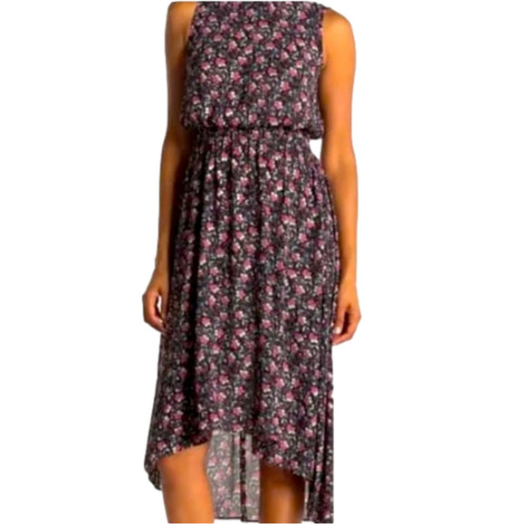 ParhamVelvet's tweet photo. So good I had to share! Check out all the items I'm loving on @Poshmarkapp #poshmark #fashion #style #shopmycloset #nanettelepore #adriannapapell #bakers: https://t.co/W8v4e9zEnx https://t.co/GWeH0Mnlgq