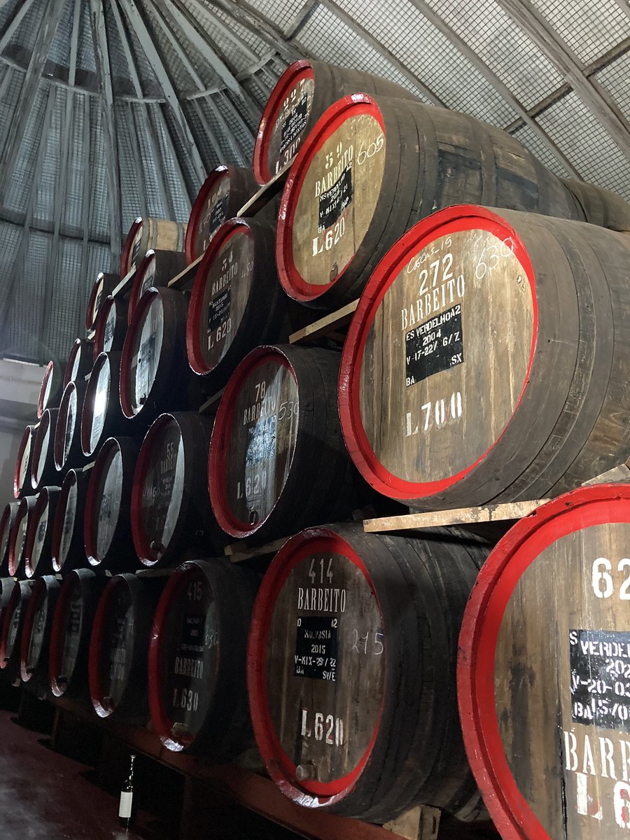 madeiralovermj's tweet photo. Madeira Wine are producing in this precious island.
Once you visit island, you will be fascinated and you would love Madeira Wine and this island deeper than before😍
#madeirawine
#ivbam
#vinhomadeira
美しいマデイラ島で造られる、唯一無二のマデイラワイン🍷 https://t.co/UFsPAhzLjN