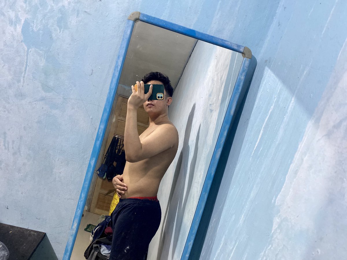 jerbv_05's tweet photo. Body Check!
Nagiging oink oink na naman 😅🐷
Pano mawala bilbil any suggestions? recommendation or violent reactions? dejk!
#longtimenopost
#bloodsib https://t.co/GRmzjmIIuS