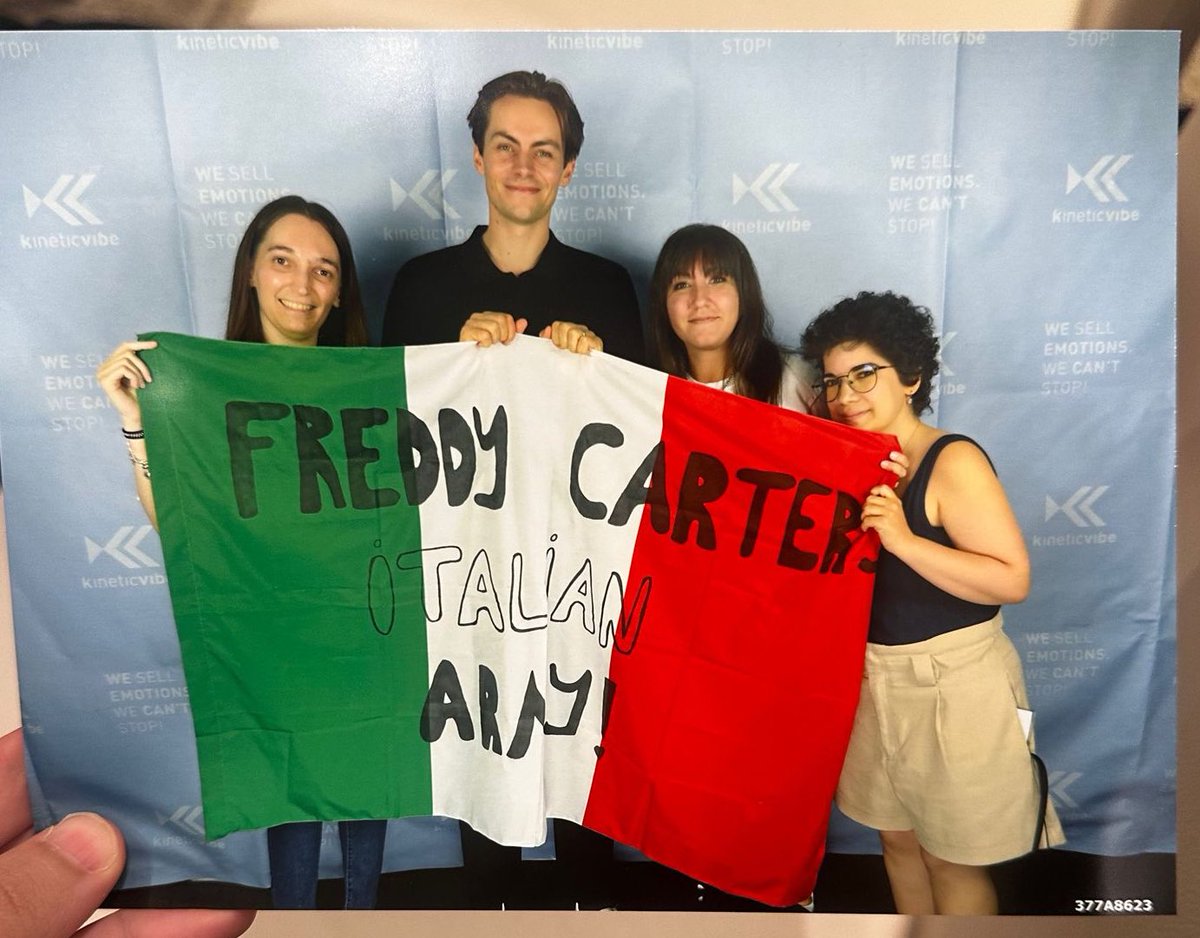 Penso proprio che <a href="/FreddyCarter1/">Freddy Carter</a> si ricorderà di noi <a href="/ITAInstituteCon/">The Italian Institute➰ and MORE!</a> 😂 #TIIM