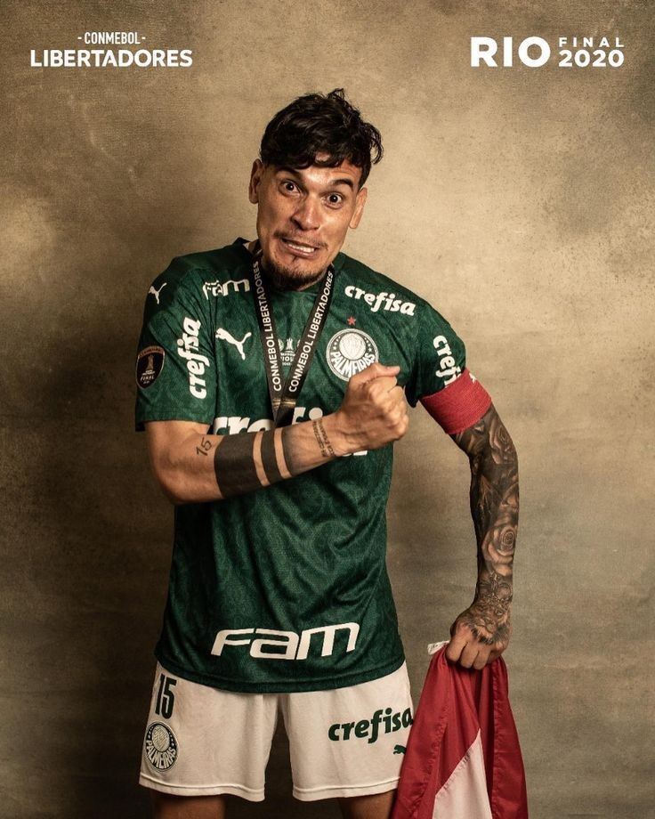 corneta_1914_'s tweet photo. Vender Gomez é vender um de nós.
É vender o maior zagueiro da nossa história.
O zagueiro mais DECISIVO que eu já vi pela Sociedade Esportiva Palmeiras.

Vender ele já é um desaforo pra nós e pedir só 15 milhões de dólares pra um clube que tem dinheiro infinito, é o fim. https://t.co/9UcehBb9qG