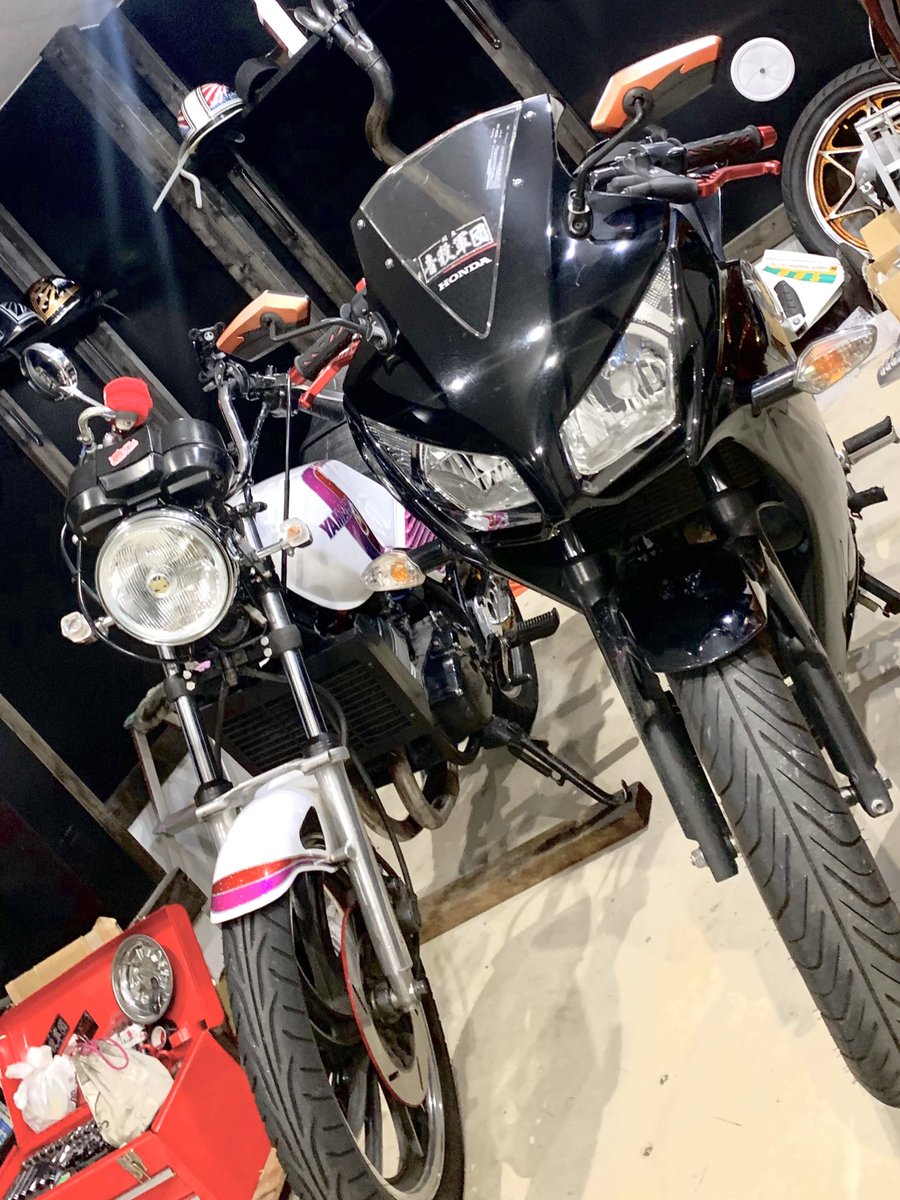 cbrxrz's tweet photo. インスタには報告したけどここにも

この度第一子を授かりました！❤️👶
バイクを乗り回す事しか考えてなかったJKライダーだった私も今年ママさんライダーの仲間入り🏍️☺️ 
時の流れが恐ろしい、、

素敵な旦那に出逢わせてくれたバイクにはまた乗っていくつもりなのでみんなお待ち下さい🥹🙏😆 https://t.co/47UygoVhmE
