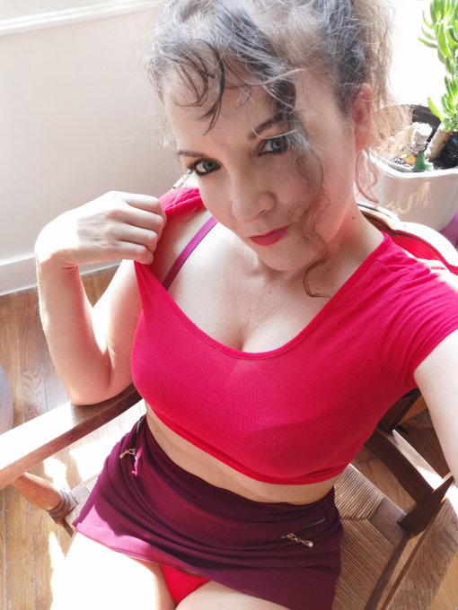 NEW 🔥 VID&Eacute;O sur mon 👉 https://t.co/skPE5TXv4L  Pour une cam avec moi : https://t.co/u9hrfZOQGl 😘 https://t