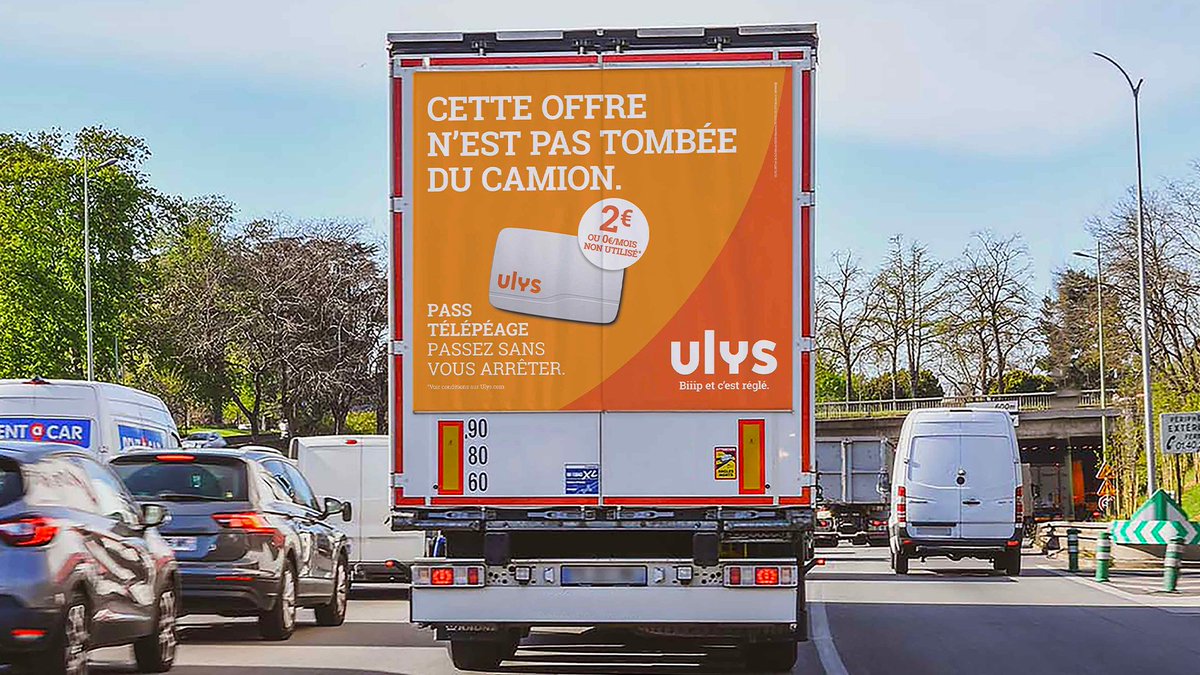 Ulys_et_Vous's tweet photo. Le camion #1 sillonnera Twitter jusqu’au 24/07 : 
suivez-le, trouvez le pass Ulys  #TombéDuCamion à RT et gagnez 8 ans d’abonnement👑 https://t.co/gN1gzCN7MV