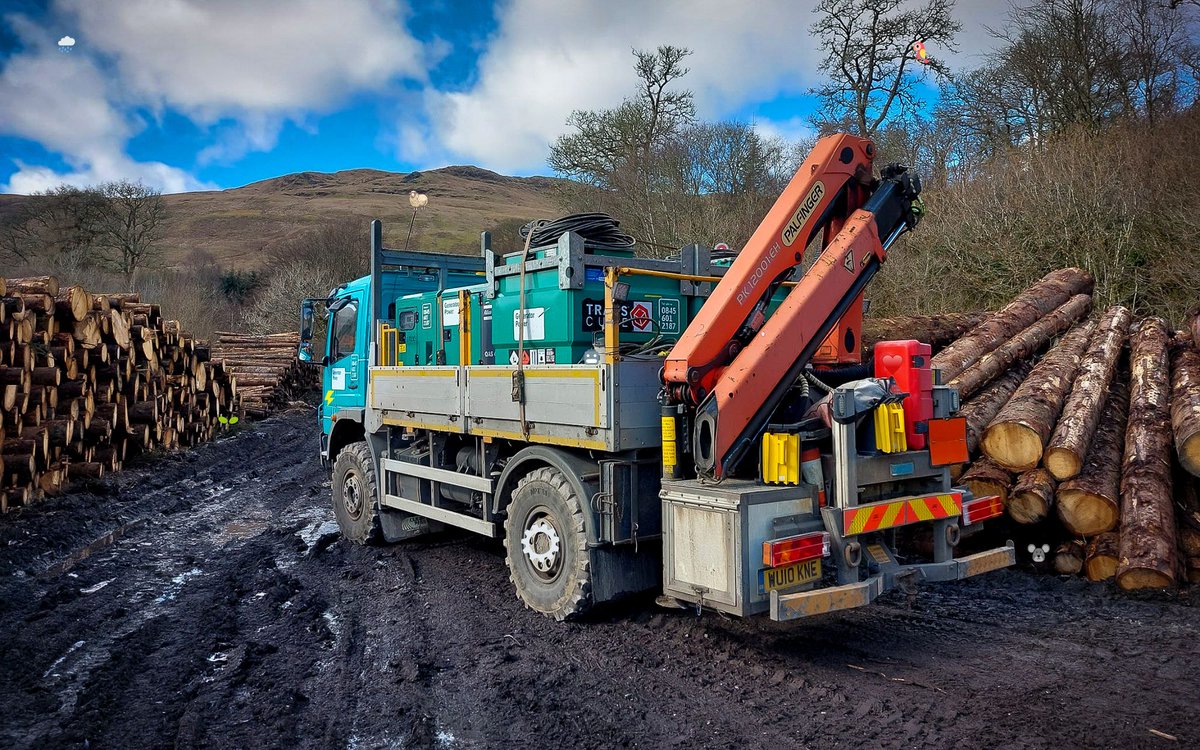 _generatorpower's tweet photo. 😎 Today is 17th July 2023 which means - It's #worldemojiday! 😍
Take 5 this Monday to hunt 9 emojis dotted around one of our HIAB's.
Whoever finds them all first wins... 🏆
#emojis #emojiday #justabitoffun #socialmedia #generatorpower #powergeneration #generatorset #HIAB https://t.co/TGV8apwnbb