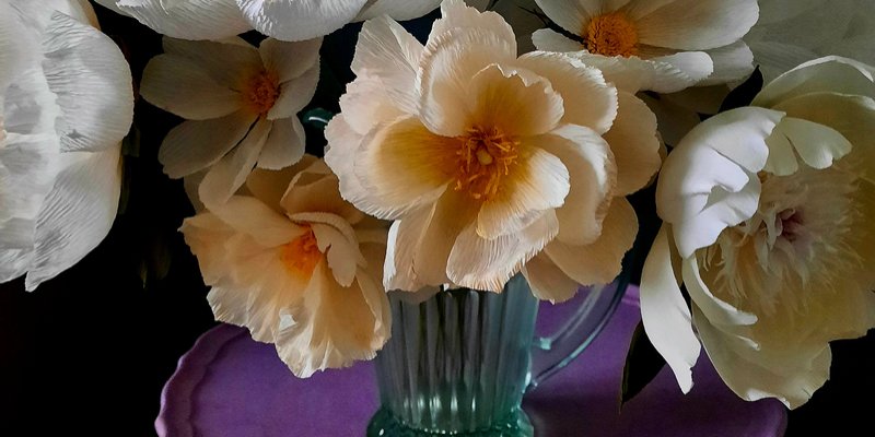 Join us on Wednesday 19 July from 10:30-3:30pm for our Paper Blooms Workshop 🌸 In this workshop you will learn how to snip, fold and transform finest crepe paper into colourful, everlasting flowers to use in stunning displays in your home 🌼 Visit: museumsandgalleries.leeds.gov.uk/events/temple-…