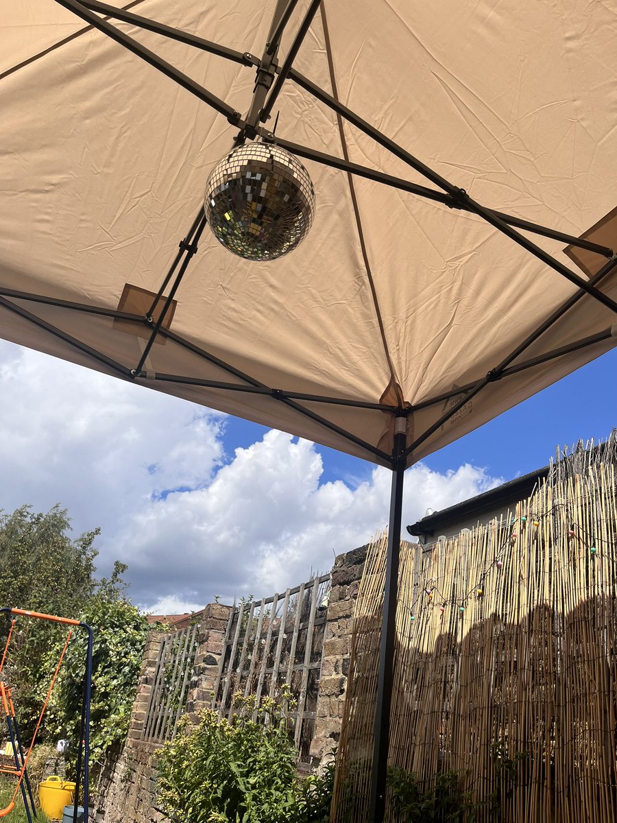 JesseAMichael's tweet photo. decompressing in the disco-zebo after a colleague made me cry at 8:30 on a monday morning. unhinged corporate nonsense cannot touch me in the disco-zebo 🧘🏼‍♀️🪩 https://t.co/btVoG4kLlq