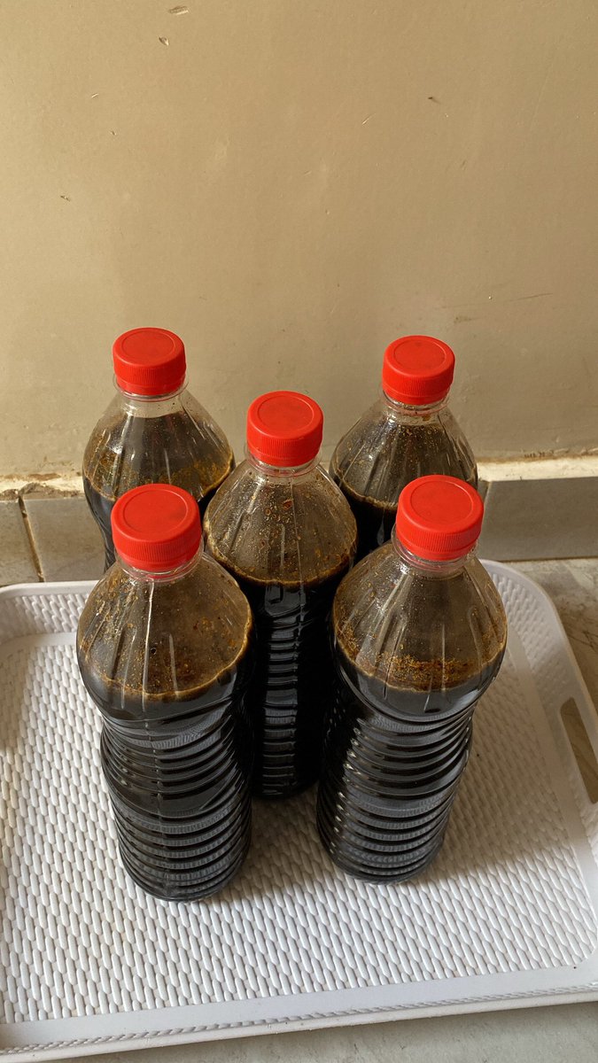 1talibe_cheikh's tweet photo. Miel pur d’origine casamançaise
🏷️Litre : 3500

Rt apprécié, même so jëndul 😂🚨👏🏿 https://t.co/68mLaqDK35