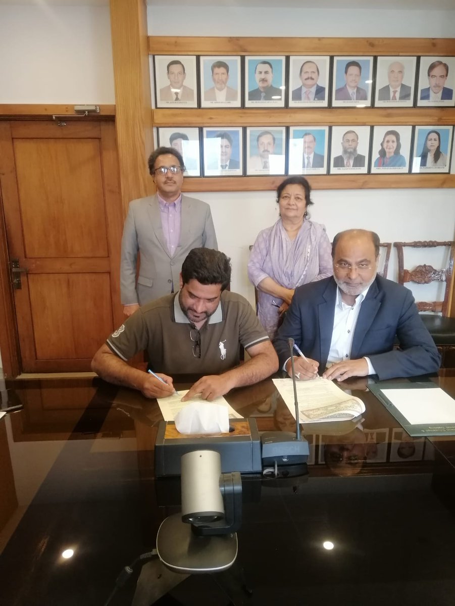 itacecorg's tweet photo. In the presence of Director General #NCHD Syed Junaid Ikhlaq &amp; CEO ITA @BaelaJamil #ITACEC &amp; @NCHD_MEDIA yet again Sign a MOU for the #ASERCycle23
MOU was signed by DD ITA @Bajwa0 &amp; Mr. Riaz Ahmed Director Programs NCHD
ITA &amp; NCHD will again work🤝 for this year #asercycle23! https://t.co/YibV4uwsDH