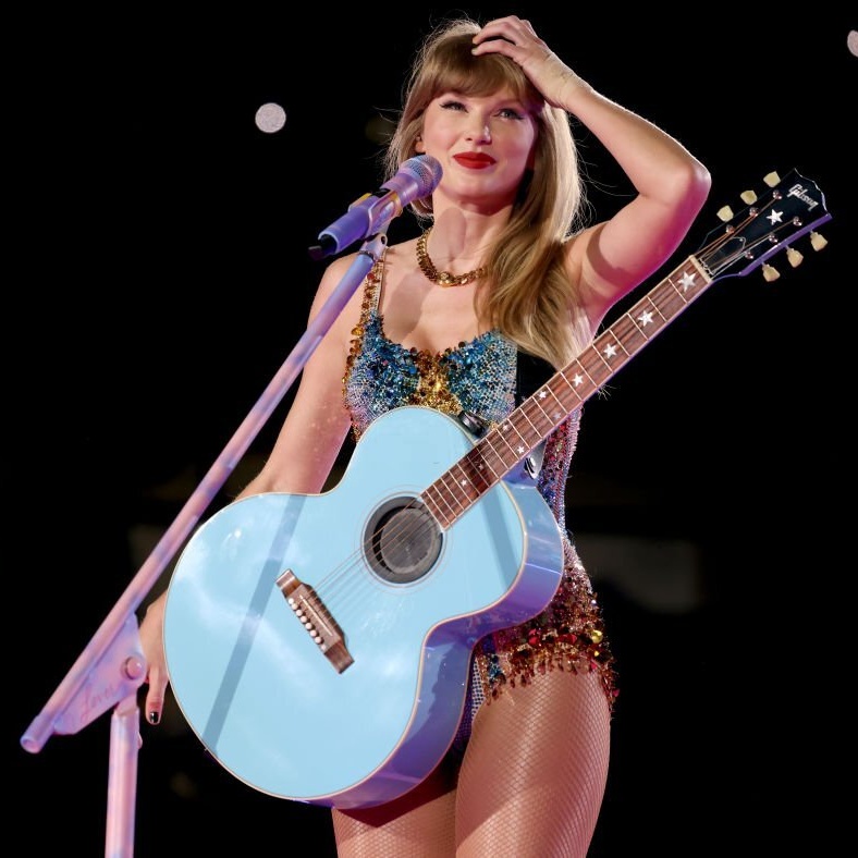 TheSwiftSociety's tweet photo. 👑| @TaylorSwift13 becomes the FIRST western artist hashtag to surpass 100 BILLION views on TikTok. https://t.co/8Jke26qtmV
