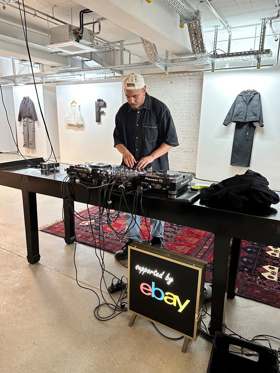 eBay Deutschland tweet media