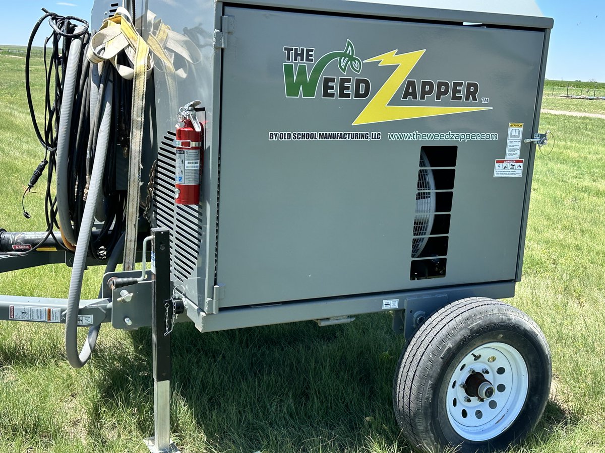 lathemfarms's tweet photo. 40’ Weed Zapper for sale. 500 acres of use. 3 years old I believe https://t.co/B0mF4yf3rh