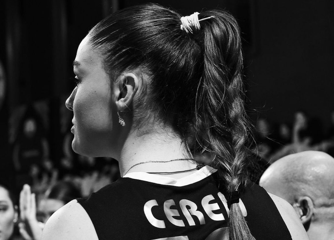 Zehra Güneş: "Ceren, sözümü tuttum. Bu madalya senin için."

Hayali Zehra Güneş olmak olan 2009 doğumlu Ceren Topal, Kahramanmaraş depremlerinde hayatını kaybetmişti.