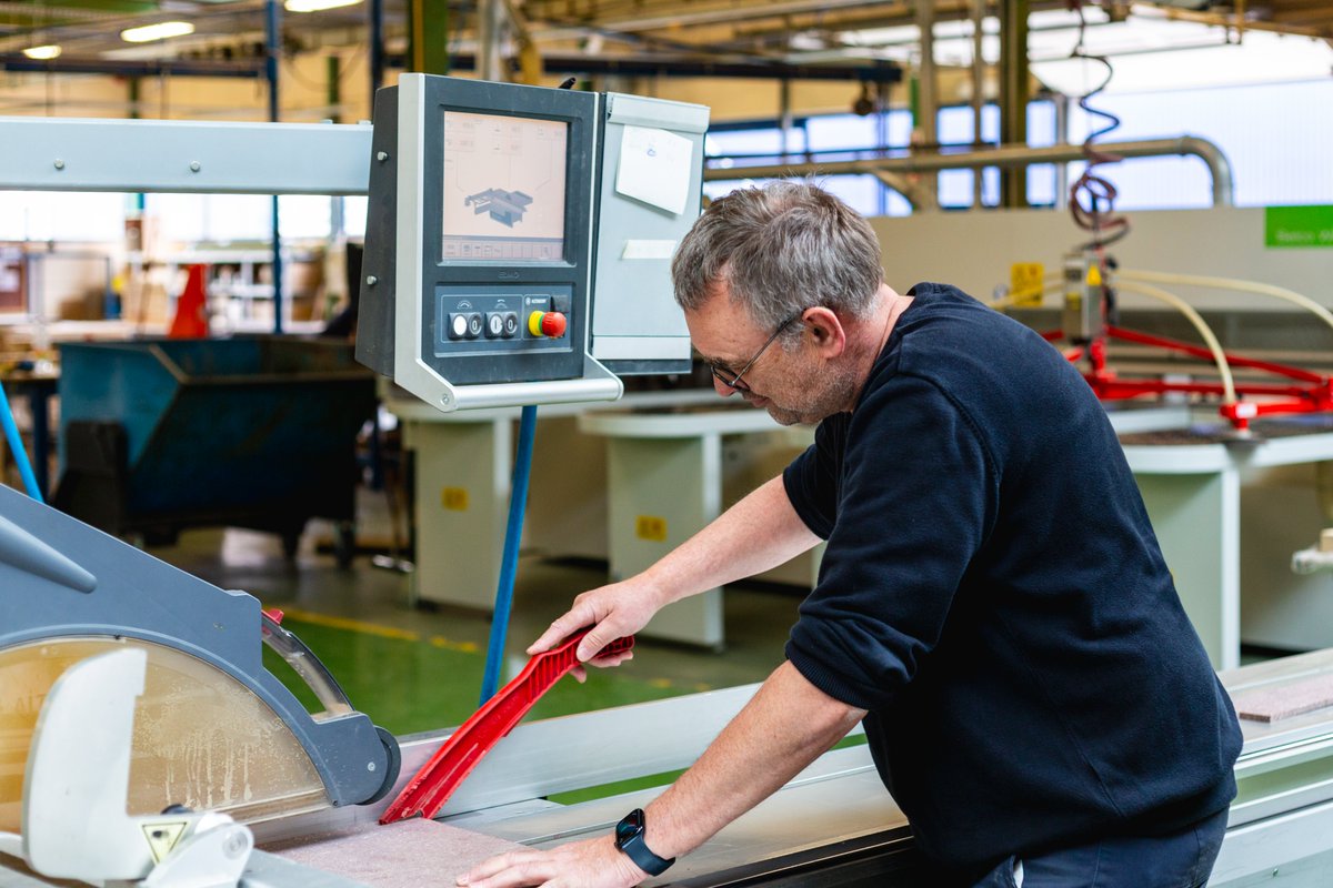 Circular Matters en #maatwerkbedrijf De Brug maken samen tegels uit afval van maïskolven. Ze ontvangen een renteloze lening van Trividend Provincie Antwerpen.  

Ondernemers die inzetten op #sociale en #circulaire  economie vragen hier een lening aan 👉bit.ly/trividend