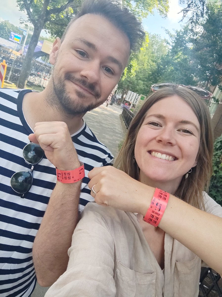 EmmaKustermans's tweet photo. Na maanden trainen is het bijna zover! De @4daagsenijmegen. Ik loop (hopelijk!) 4 dagen lang 50 kilometer voor het goede doel 💚🧡 Help jij mij de finish te halen en tegelijkertijd de mensen in Kahama, Tanzania, te steunen? Doneren kan hier 👉 #4Daagse https://t.co/qu8YgNlARp https://t.co/goNeWHceLE
